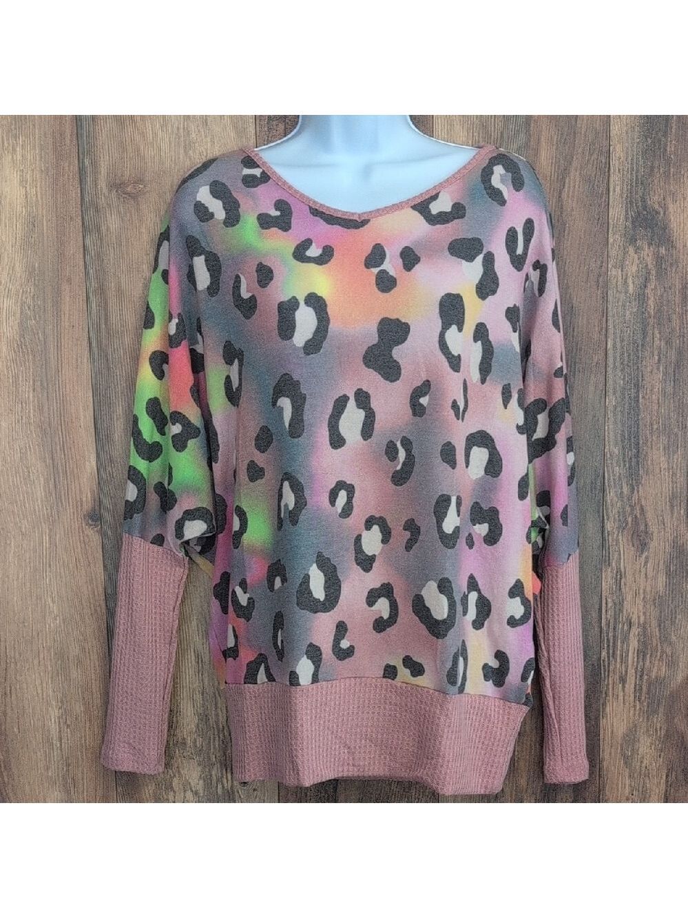 White Birch Leopard V-Neck Oversized Sweater S D412